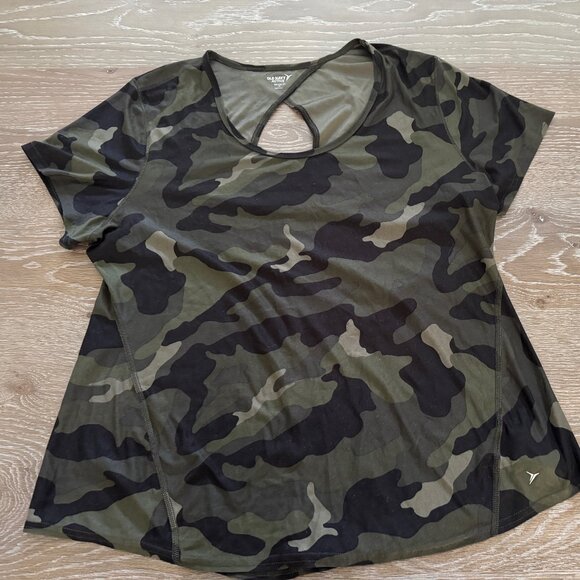 EUC Womens Old Navy Active black/green camoflauge short sleeve shirt top size XL - Picture 1 of 2